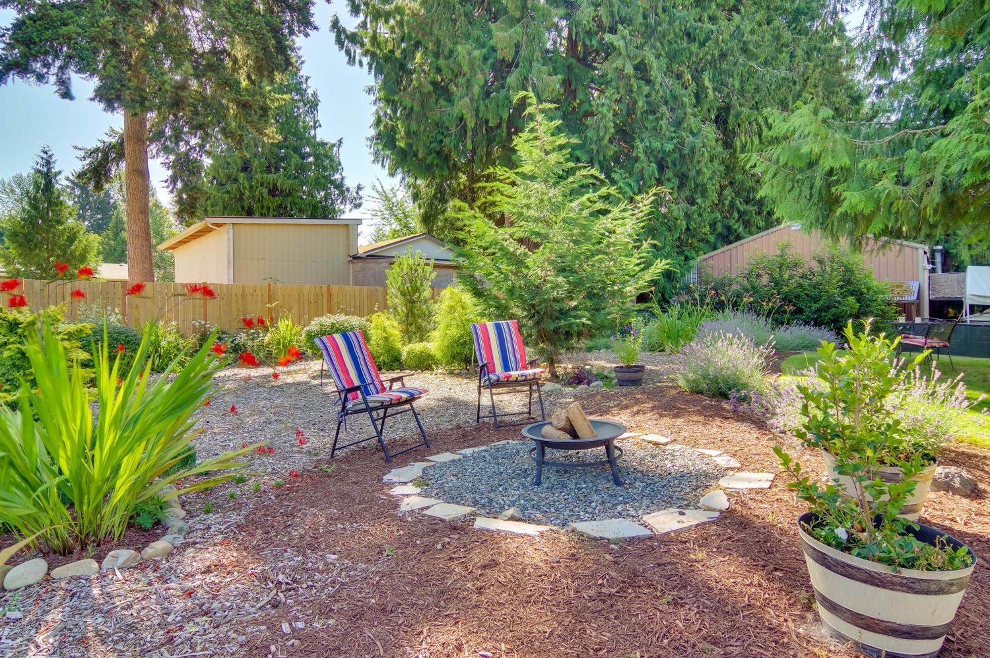 Charming Updated Retreat Walk To Lake Stevens! Exterior foto